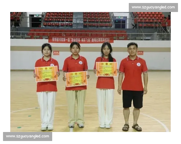 跳绳比赛中的坚持与超越启示：从努力到成功的成长之路